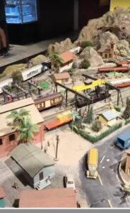 Museu Ferroviário destaca últimos dias de exposição e visita mediada em Libras na programação da semana
