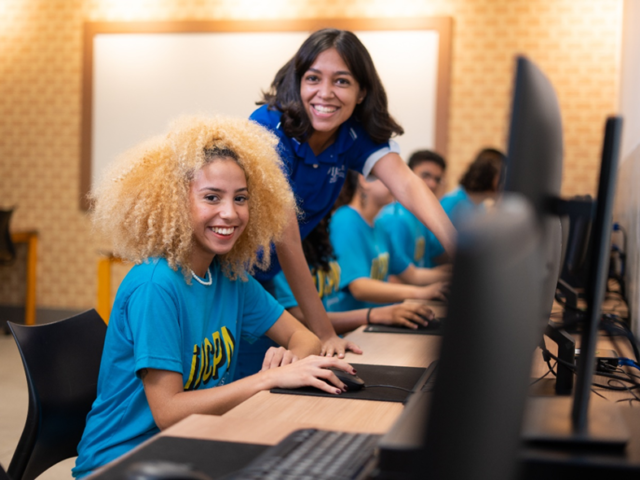 Instituto JCPM oferece 220 vagas para cursos gratuitos de capacitação profissional voltados para jovens de comunidades de Fortaleza