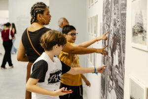 Fortaleza do século XX é retratada em mais de cem   fotografias na CAIXA Cultural