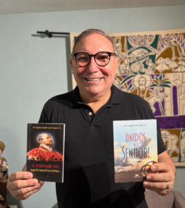 Padre Eugênio Pacelli lança dois livros em Fortaleza