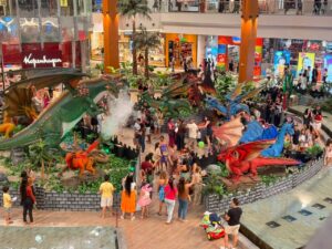 De dragões animatrônicos a ilusões de ótica: Iguatemi Bosque oferece roteiro cultural e de entretenimento no feriado