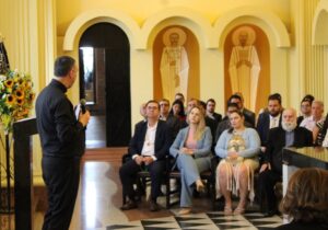 Liberdade religiosa nas escolas confessionais: até onde vai a autonomia da instituição e quais são os direitos dos estudantes?