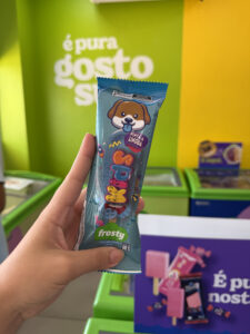 Frosty celebra Mês das Crianças com ação e promoção de picolés em dobro na data 10/10