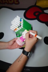 Dia das Crianças ganha programação especial no Shopping Parangaba com Hello Kitty, Vila Feliz e atrações para toda a família