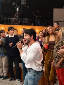 Thiago Freitas celebra lançamento de “90% Apaixonado 3.0” com show em Fortaleza